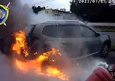 Пенсионерка в Гомеле подожгла два автомобиля по указанию мошенников. Расследование завершено