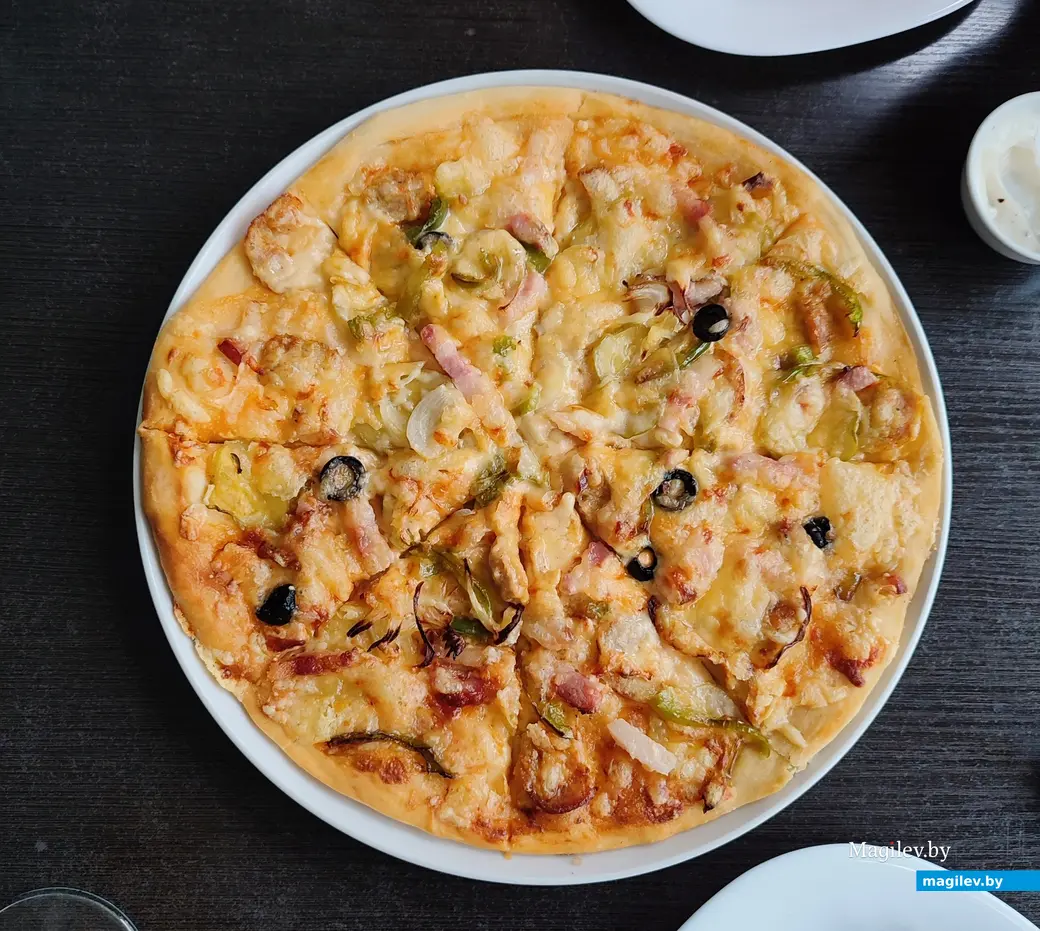 Пицца "Деревенская".