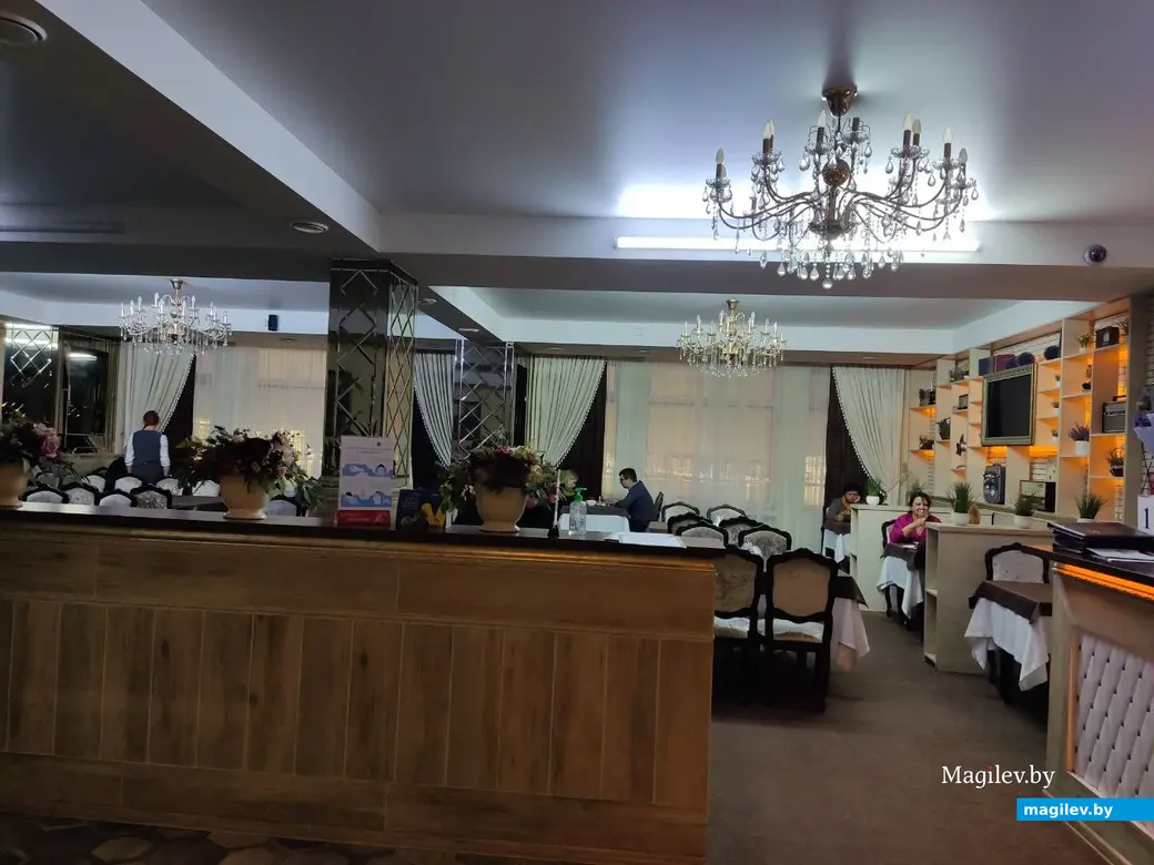 Интерьер ресторана "Винтаж" для тех, кто не прочь поностальгировать. Могилев, 18.10.2023 г