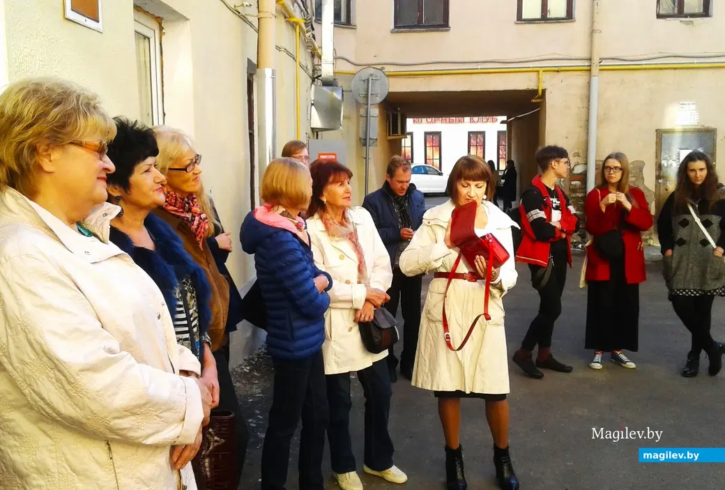 Встреча во дворике Пожарного переулка, посвященная Михаилу Шульману. Могилев, 17.10.2023 г.