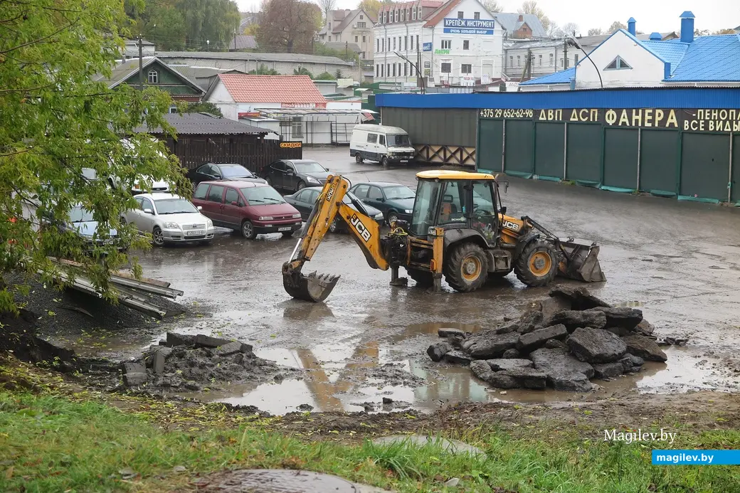 23 октября 2023 г. Могилев. Движение по мосту на Челюскинцев открыто! Хотя ремонтные работы еще не закончены.