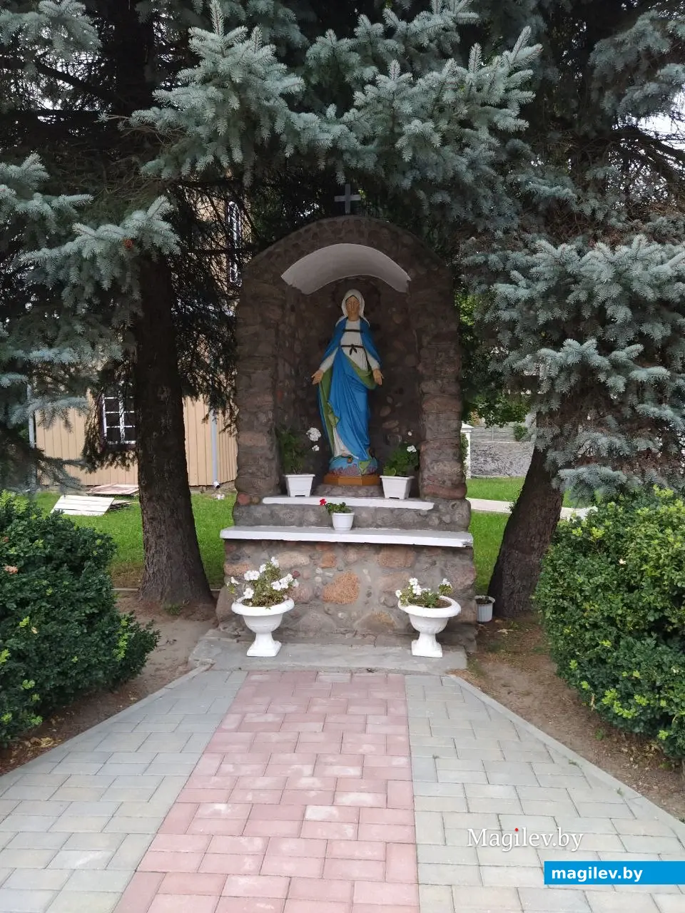 Путешествие одного дня: в Жировичский православный монастырь. Костел в Новой Мыши. 2023 год.