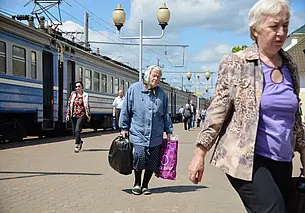 Проезд в пригородном транспорте подорожает для пенсионеров с 1 ноября