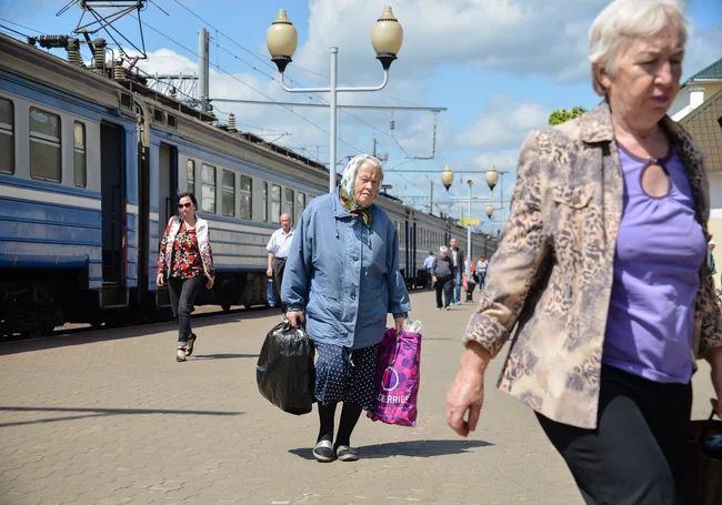 Проезд в пригородном транспорте подорожает для пенсионеров с 1 ноября