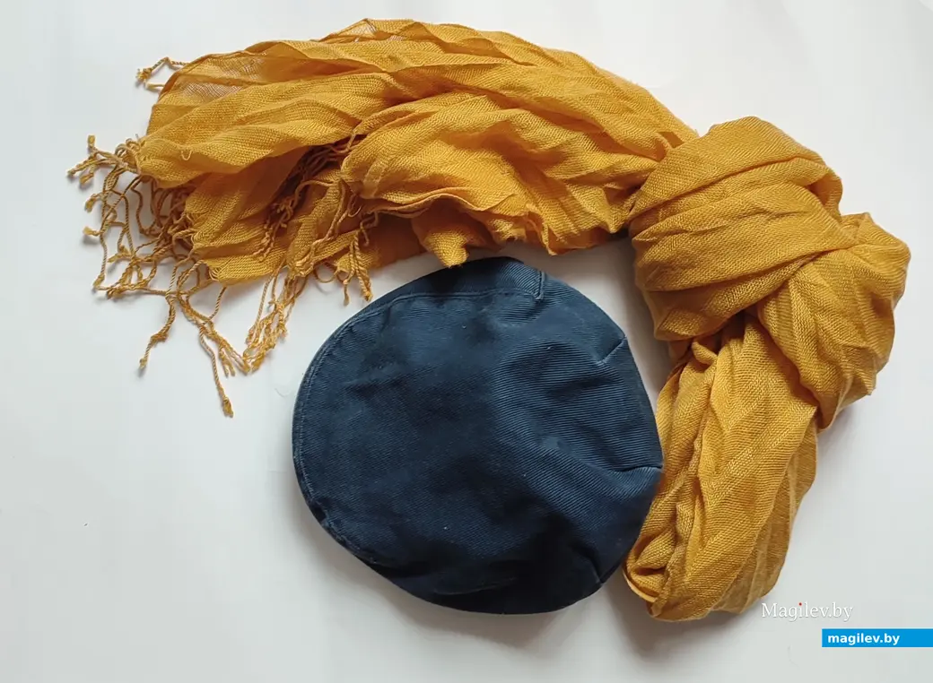 Часть моих покупок. Цена вещей на фото - 1 рубль.