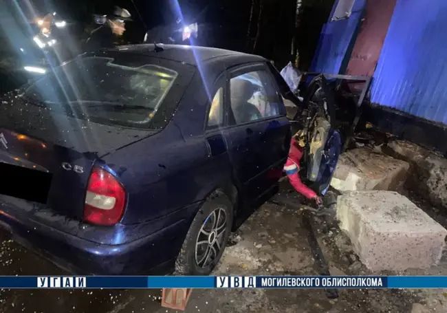 В автоаварии в Климовичском районе погибла молодая женщина