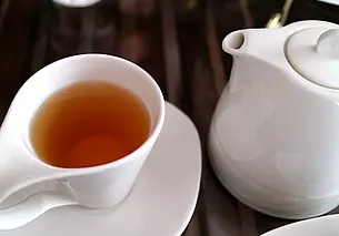 Врач рассказала об опасности чрезмерного употребления чая