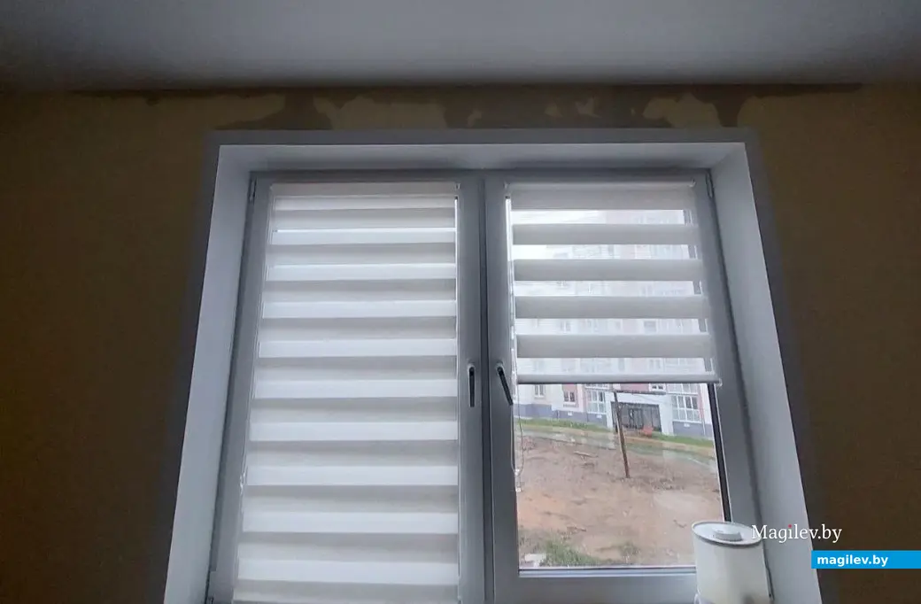 Мокрые стены и потолки после дождя - ещё одна проблема. Фото Ольги Рубановой.