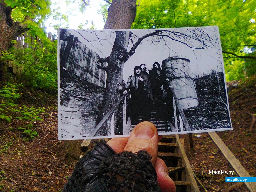 Слева направо: Женя, Таня, Наташа, Сережа.