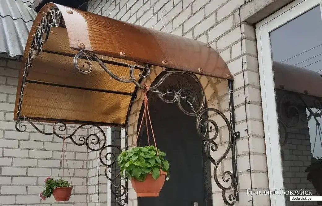 Изделия Павла Малахова из Кировска.