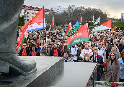 Как в Бобруйске праздновали День Октябрьской революции: наш фоторепортаж