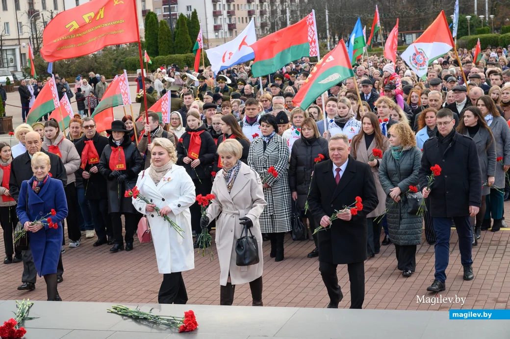 07.11.2023. Площадь им. В.И.Ленина. 7 ноября – День Октябрьской революции, праздничный день в