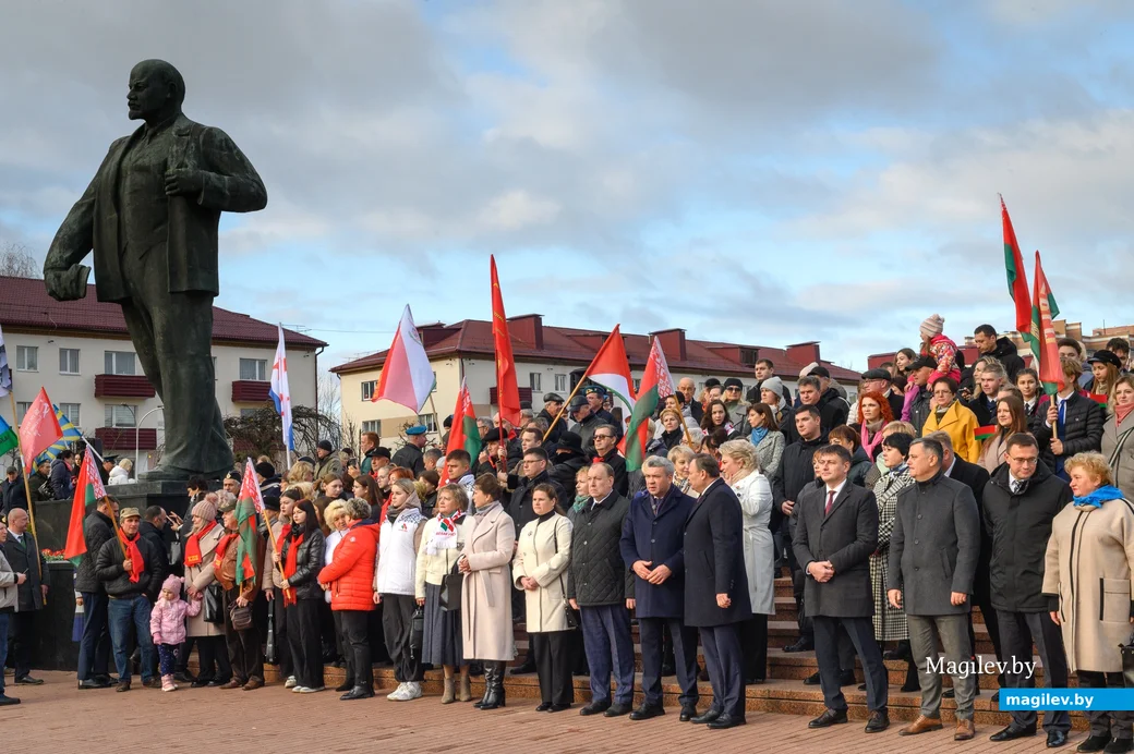 07.11.2023. Площадь им. В.И.Ленина. 7 ноября – День Октябрьской революции, праздничный день в