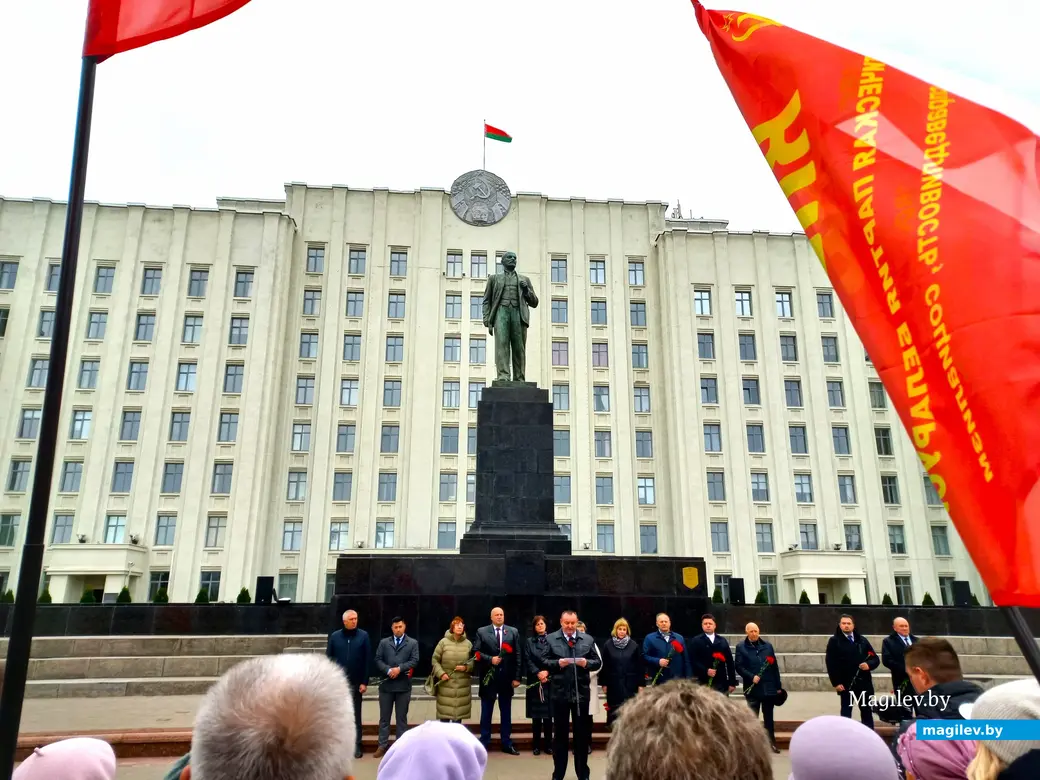 День Октябрьской революции. Могилев, площадь Ленина, 07.11.2023 г.