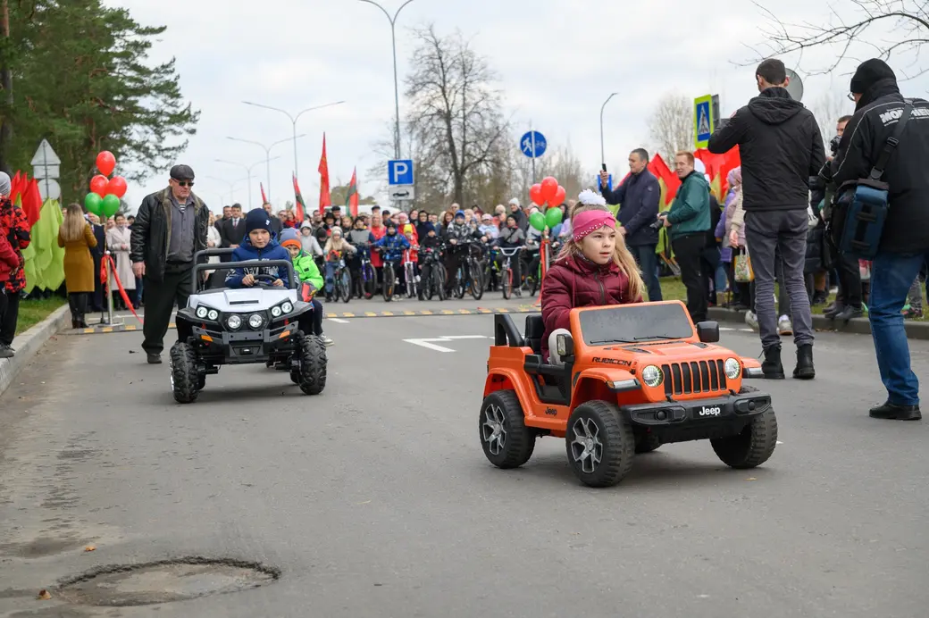 07.11.2023. Микрорайон Киселевичи . Торжественное открытие движения по улице Панова