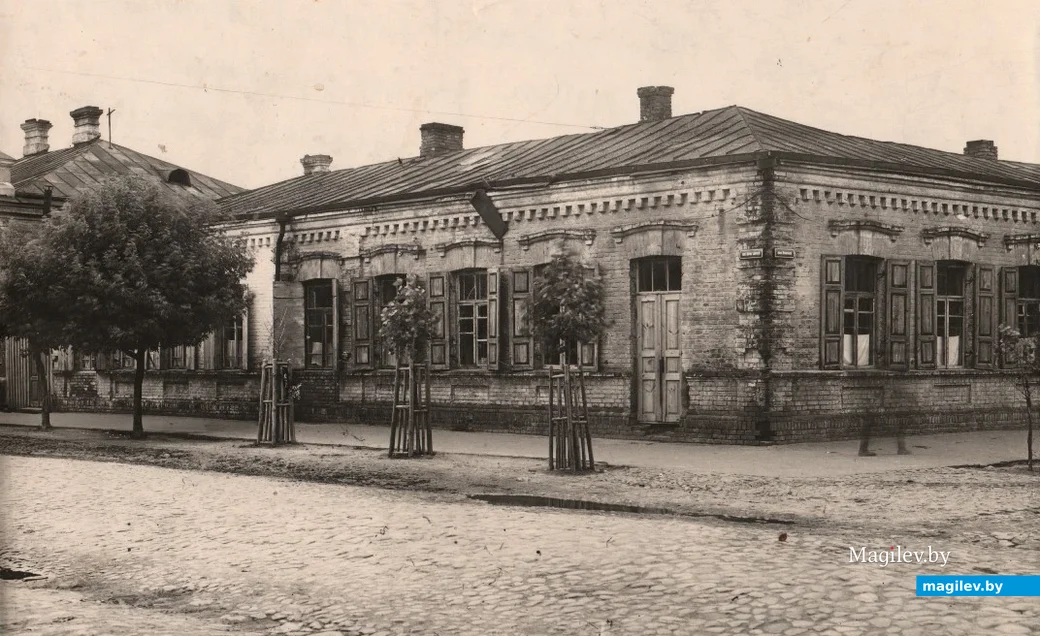 Дом М. Кремера на фото 1949 года из фондов Бобруйского краеведческого музея.