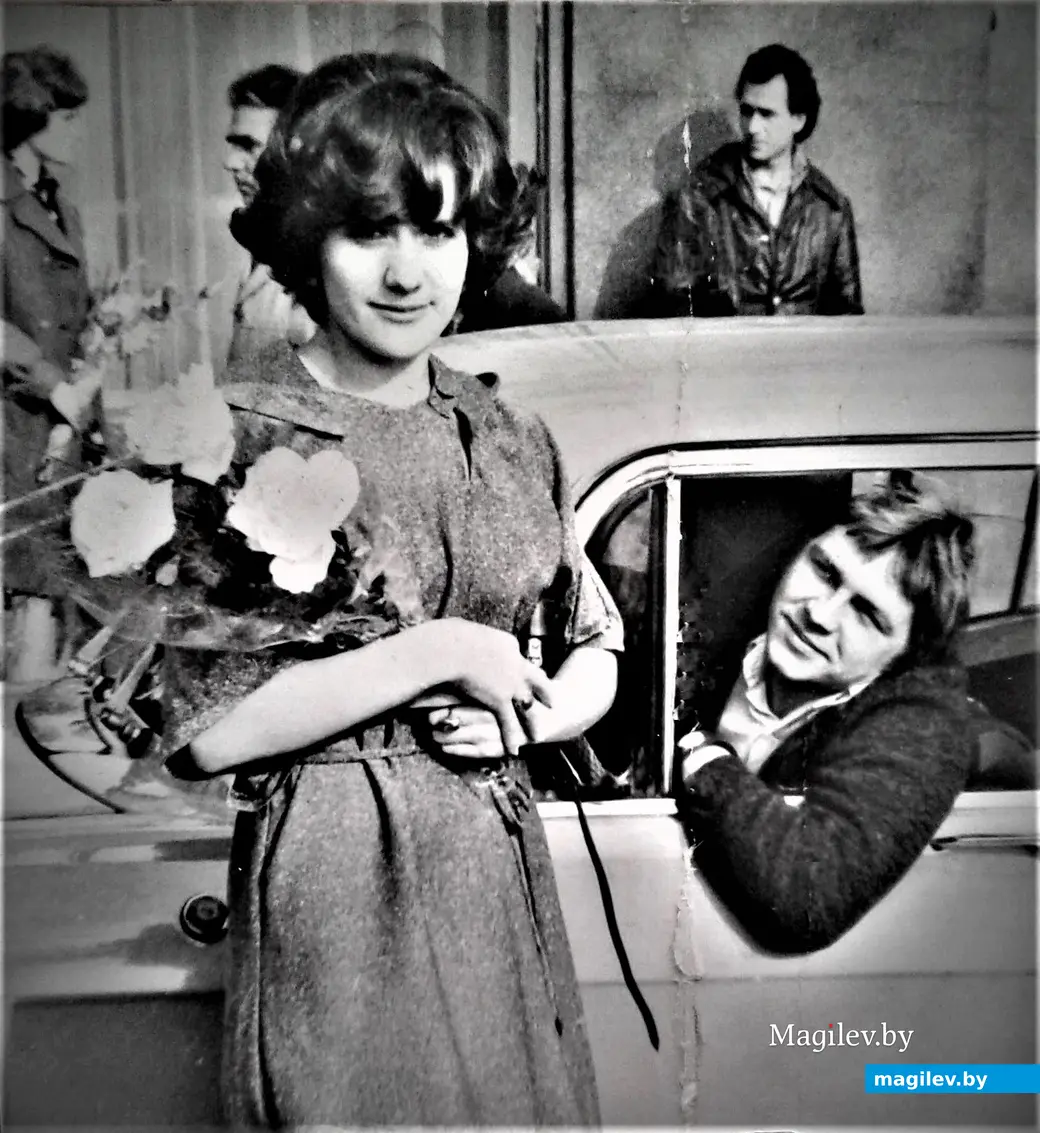 Татьяне предлагают прокатиться. Могилев, 1970-е годы.