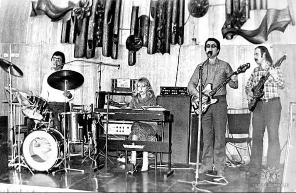 1980-е. Ресторан «Бобруйск». Второй справа – Давид Апельсинов.