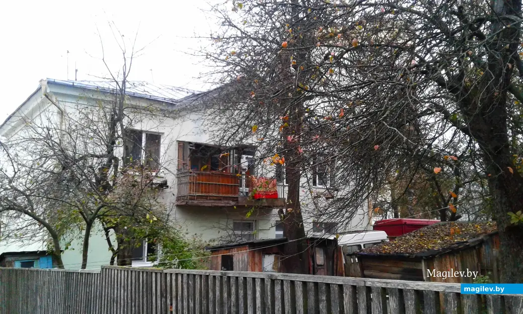 Дом по Клубному оврагу, где в 1950-1970-е годы жили Кускины. Могилев, 2017 г.