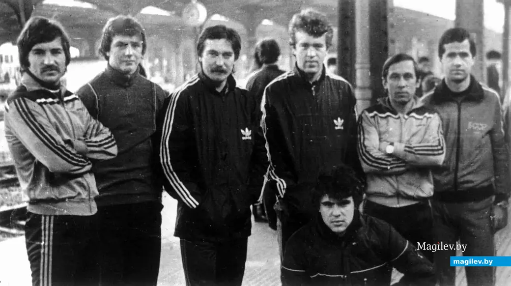 Александр Прокопенко (крайний справа) в составе могилевского «Днепра», 1986 г.