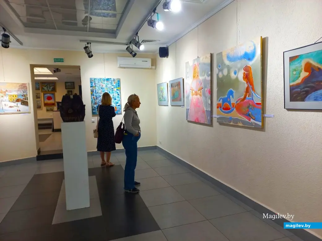 12.09.2024. Могилев. Выставочный зал музея истории Могилева, выставка «Зорная восень».