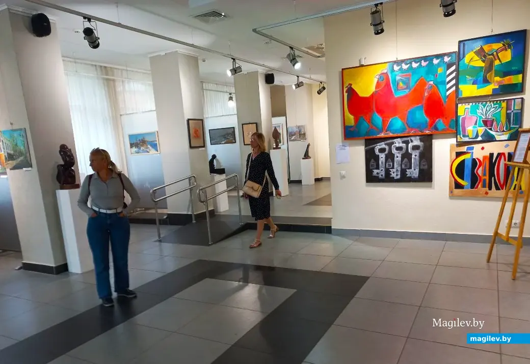 12.09.2024. Могилев. Выставочный зал музея истории Могилева, выставка «Зорная восень».