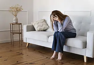 Невролог указал на повышенные риски депрессии и тревожных расстройств в городской среде