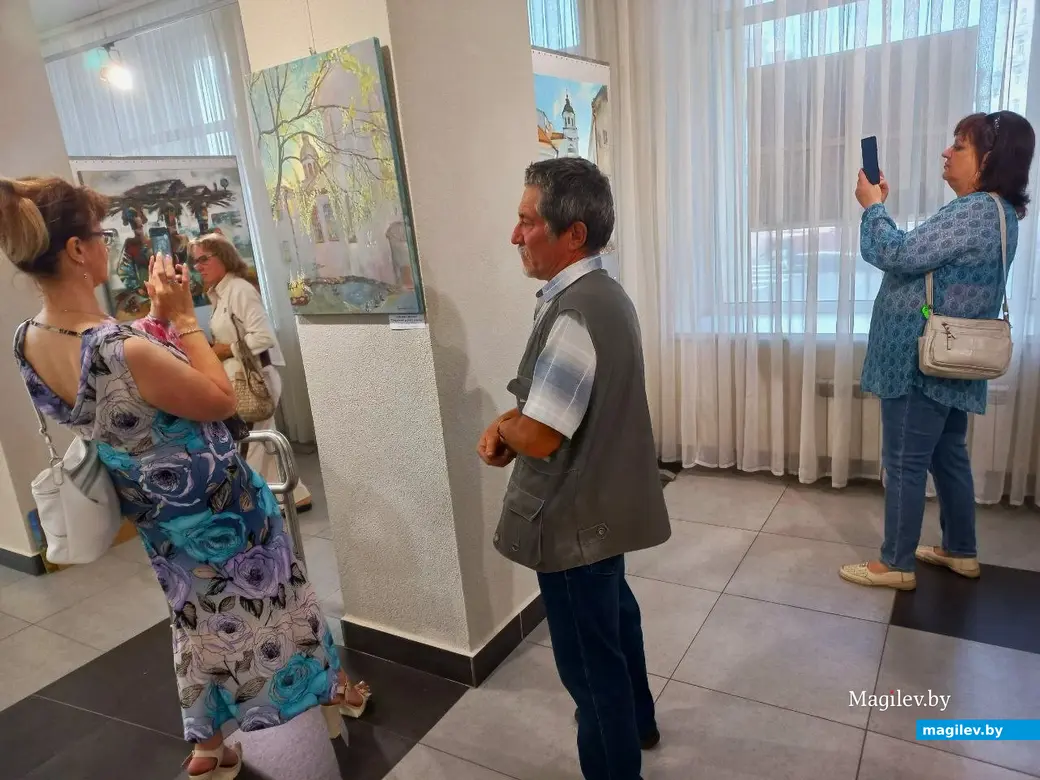 02.08.2024 г. Могилев, выставочный зал музея истории Могилева. Презентация арт-проекта «Могилев глазами гостей».