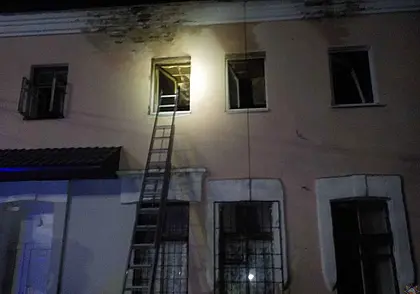 Ночью в Бобруйске горела квартира: женщина оставила включенным кипятильник и заснула