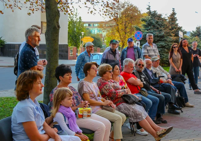 Могилевские «семидесятники» даже суровую прозу жизни могут наделить изящной рифмой