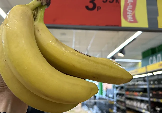 В Могилеве вдруг рухнули цены на продукты. Бананы отдают за 3,99 рубля
