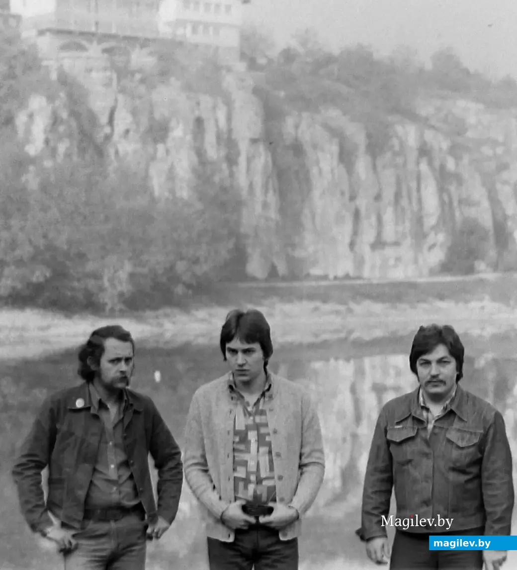1970-е годы. ВИА «Романтики» в Болгарии (Крумкачев, Гуленков, Шабалин).