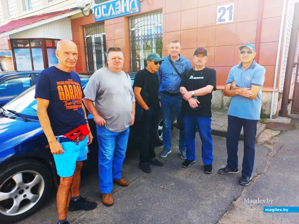 08.08.2024, Могилев. Прощание с Александром. Слева направо: Коноплев, Козлов, Чечик, Довыденко, Аладьев, Морозов.