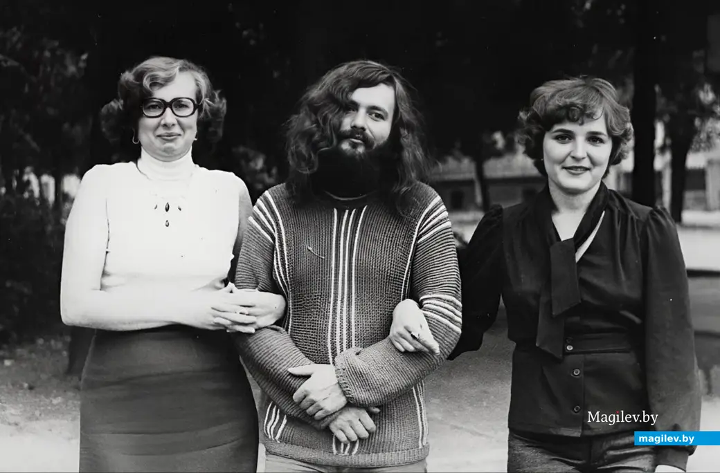 1979 год, Могилев. Валик Михайлов со своими бывшими сокурсницами.