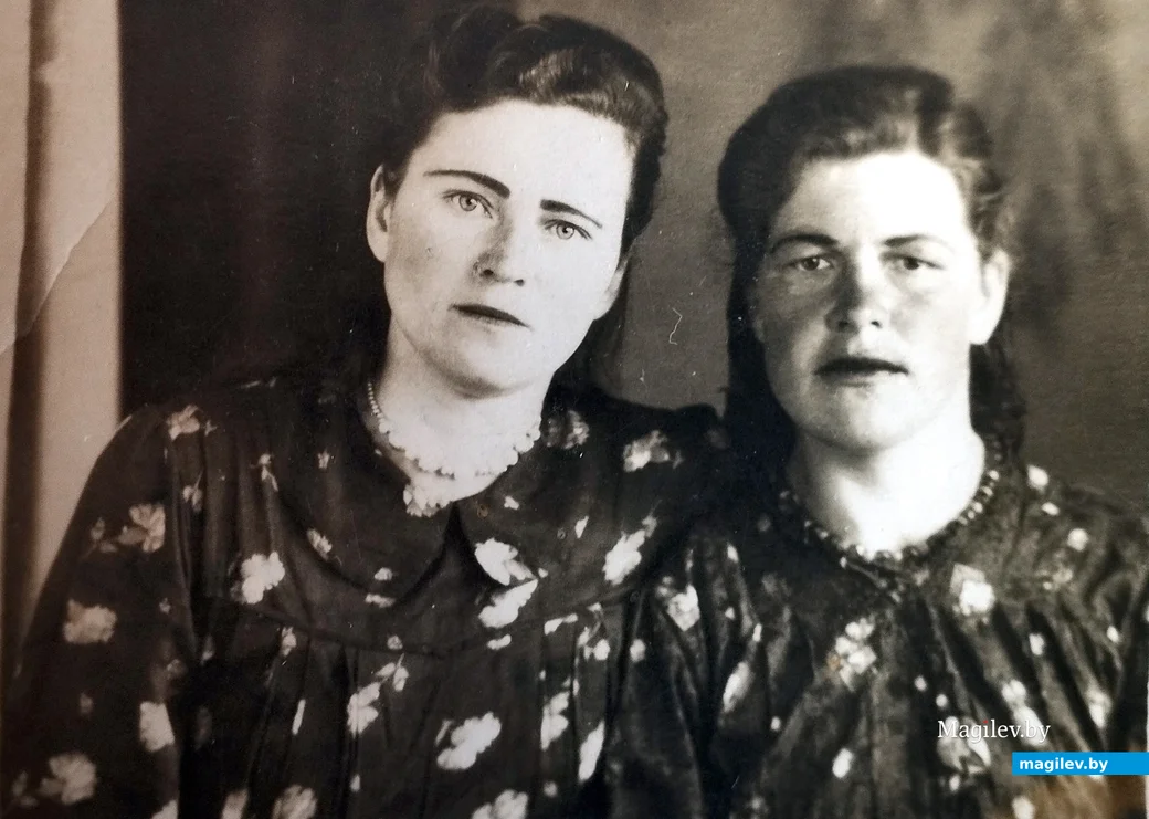 1950-е. Евдокия Глаз (слева) и Мария Куделко.