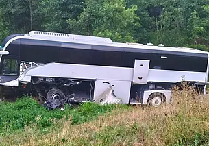Пассажирский автобус «Вильнюс – Могилев» съехал в кювет в Березинском районе