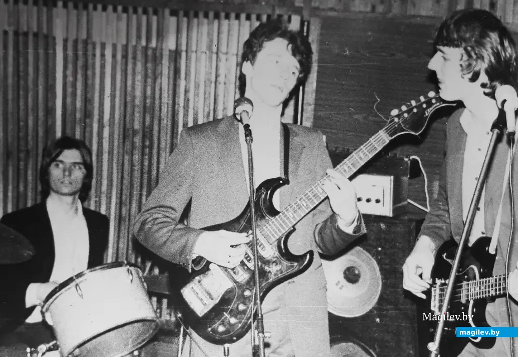 1980-е годы, Могилев. За барабанами – Александр Лущенков.