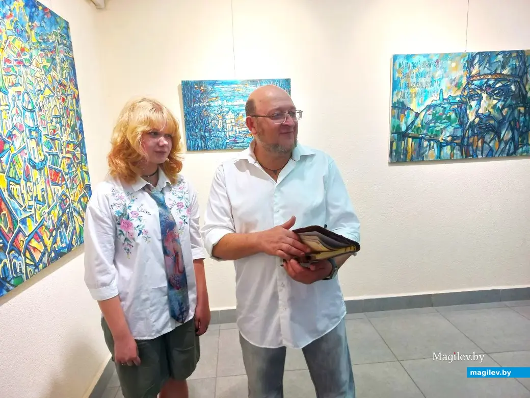 21.08.2024. Могилев, выставочный зал Музея истории Могилева. Открытие выставки Игоря Адамовича «Гарады фарбамi i лiтарамi».