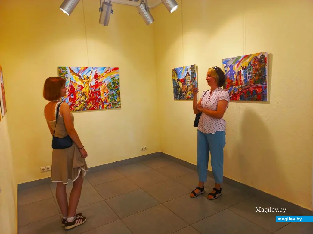 21.08.2024. Могилев, выставочный зал Музея истории Могилева. Открытие выставки Игоря Адамовича «Гарады фарбамi i лiтарамi».