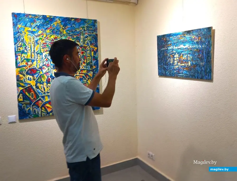 21.08.2024. Могилев, выставочный зал Музея истории Могилева. Открытие выставки Игоря Адамовича «Гарады фарбамi i лiтарамi».