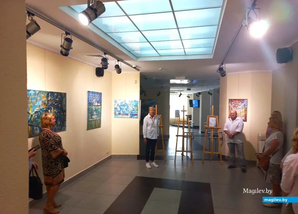 21.08.2024. Могилев, выставочный зал Музея истории Могилева. Открытие выставки Игоря Адамовича «Гарады фарбамi i лiтарамi».