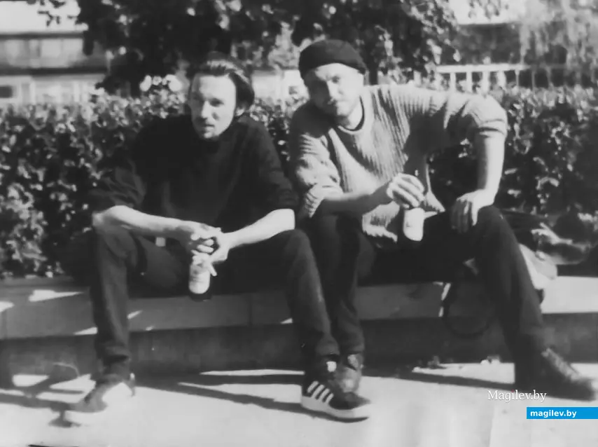 23.08.2024, Могилев, библиотека им. Карла Маркса. «Рок-культура девяностых». Клайд (слева) и Майк Васильевич (группа «Игры патриотов»).