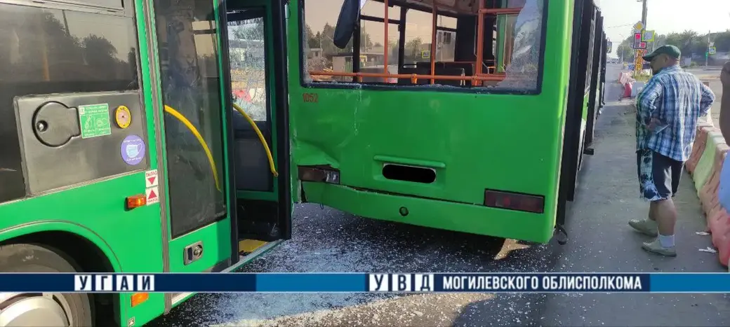 26.08.2024 г. Могилев. ДТП на перекрестке пр. Мира и ул. Королева. Фото: УГАИ УВД облисполкома