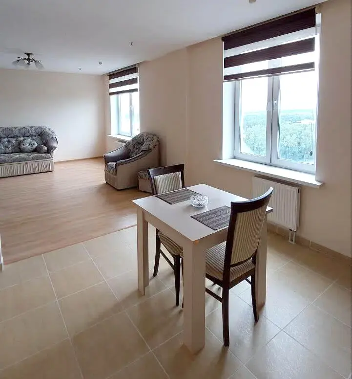 Двухкомнатная подороже.