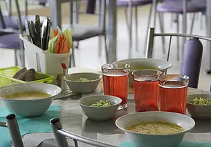 В школах Могилевской области появится «шведский стол». Что в меню?