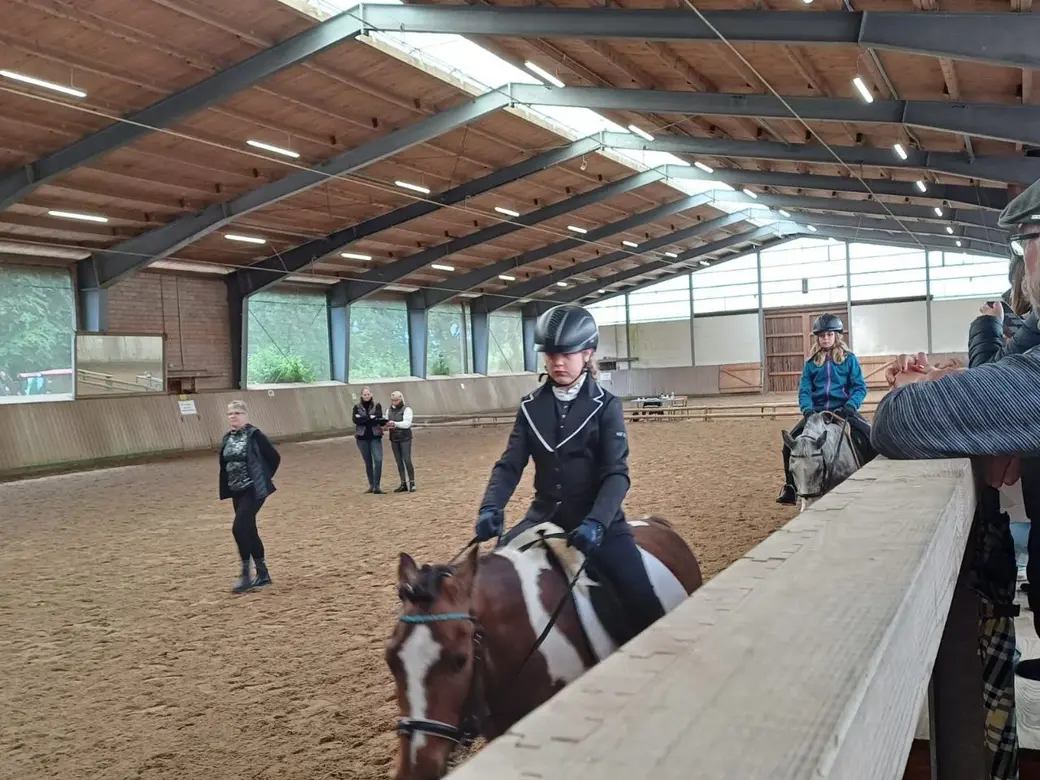 Рендсбург, Германия. Конный манеж