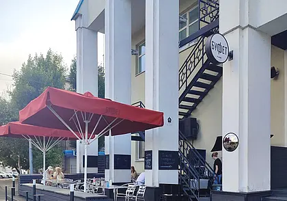 Все те же пончики и много нового. Заглянули в могилевское кафе-старожил «Буффет»