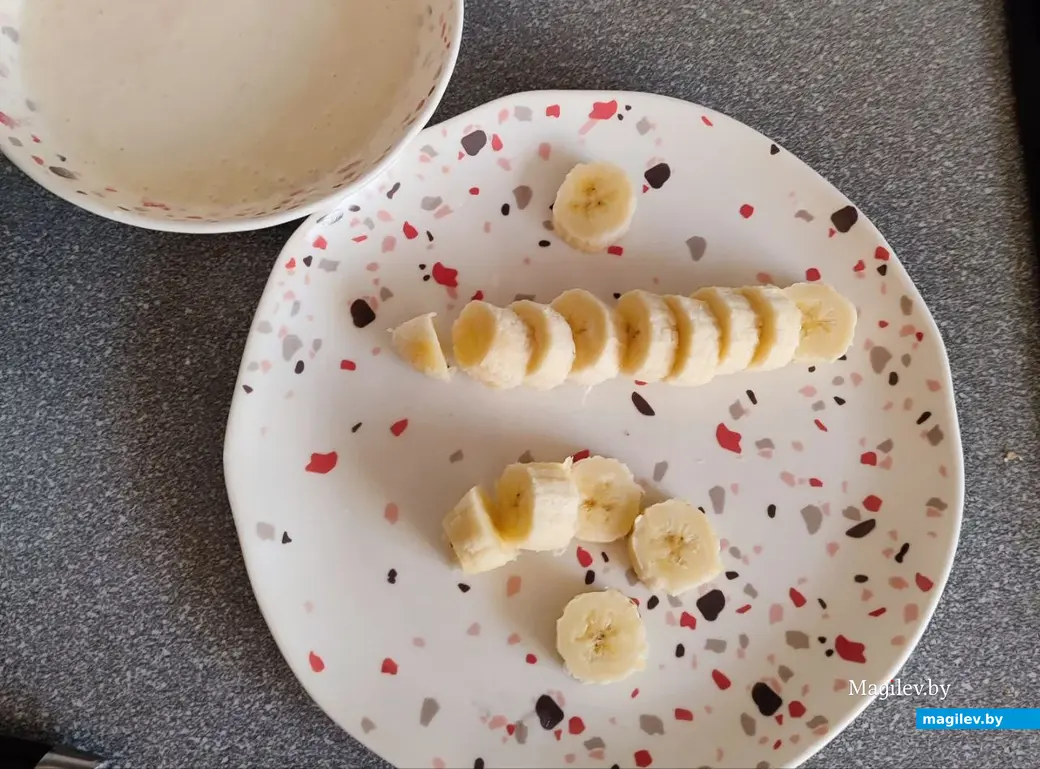 Оладушки-медальки с бананом.