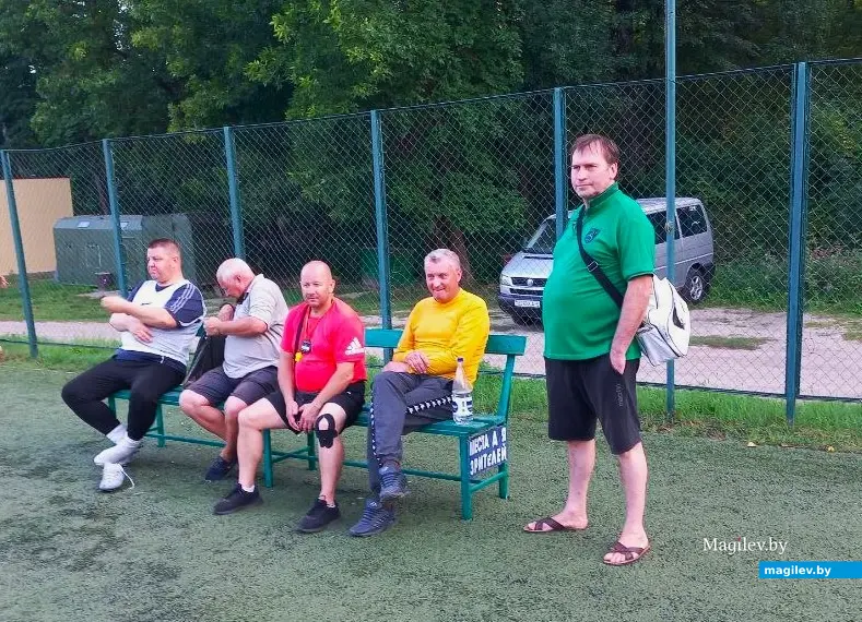 26.08.24 г., Могилев. Скамейка запасных (или, если хотите, болельщиков) тоже не пустует.