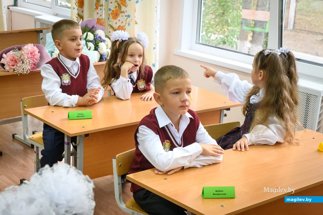 02.09.2024. Ул.Семенова,34. Начало учебного года в средней школе №17